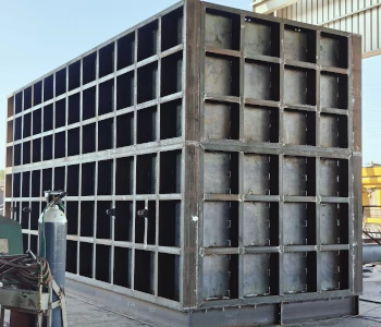 Steel structure manufacturing for industrial building